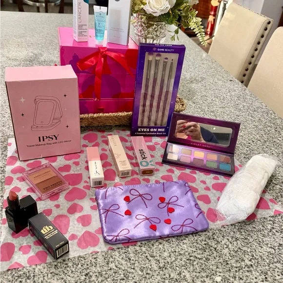 ❤️VALENTINE 🎉”SALE”🎉BUNDLE Makeup/Skincare NEW
💝💘💗 - Picture 11 of 12
